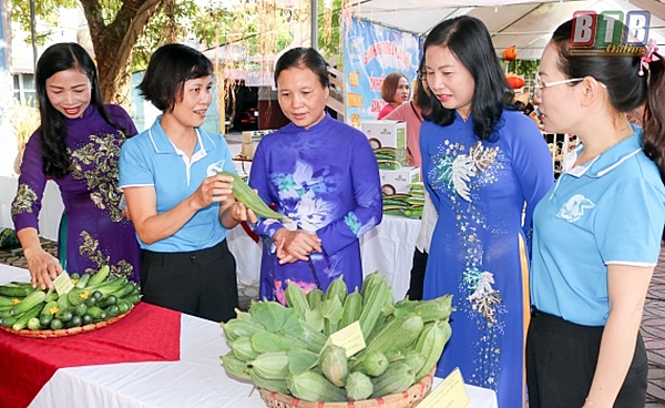 Khẳng định và lan tỏa vai trò của nữ Doanh nhân trong phát triển kinh tế - xã hội