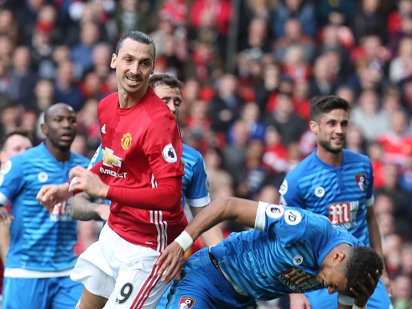 Ibrahimovic chấp nhận mọi án phạt sau vụ giật cùi chỏ